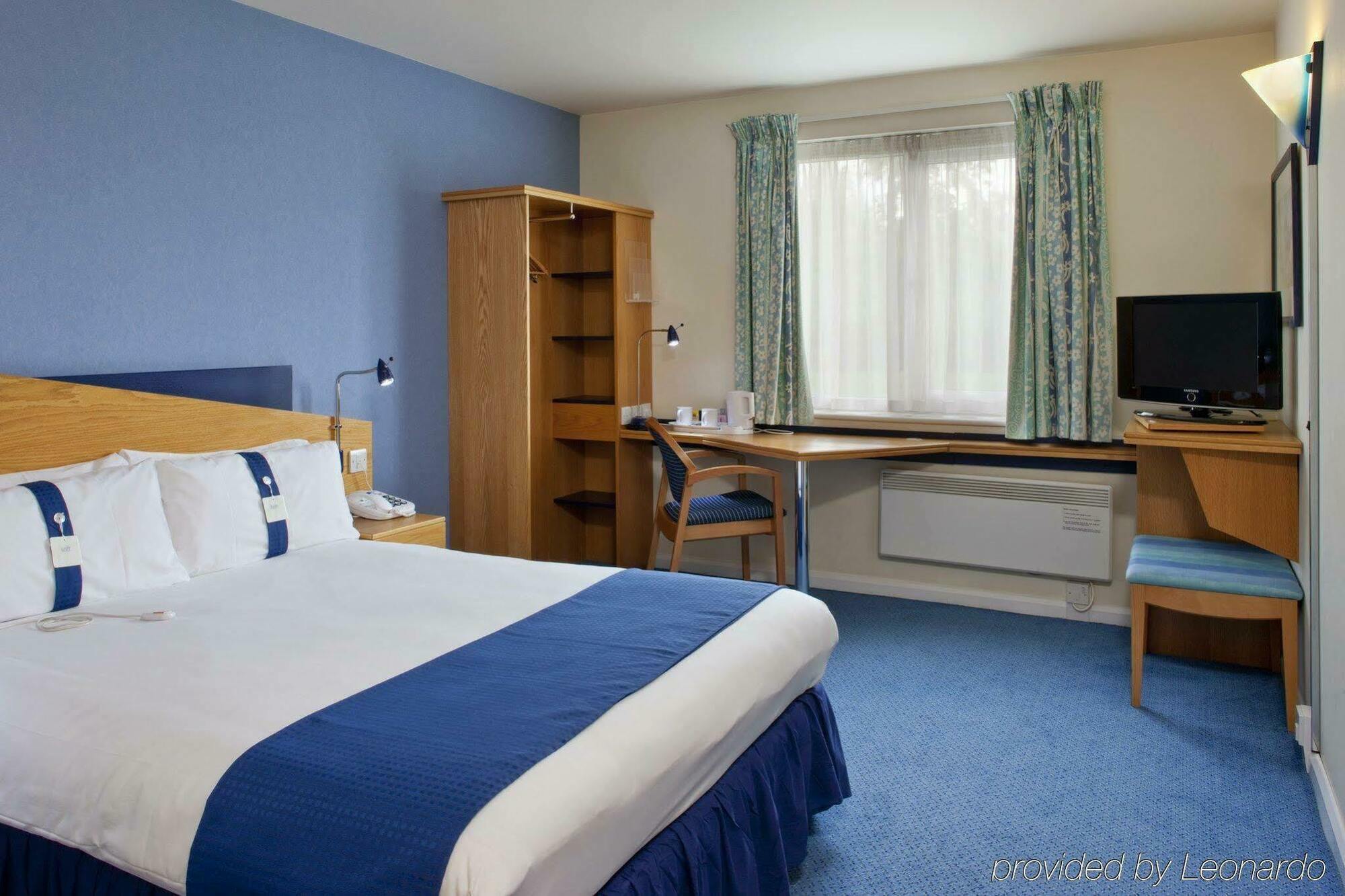 Holiday Inn Express Gloucester - South, An Ihg Hotel Экстерьер фото